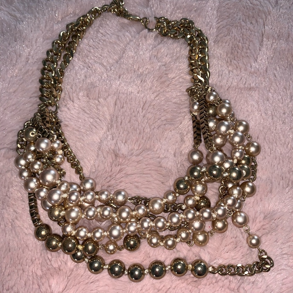 Stella and dot pearl necklace